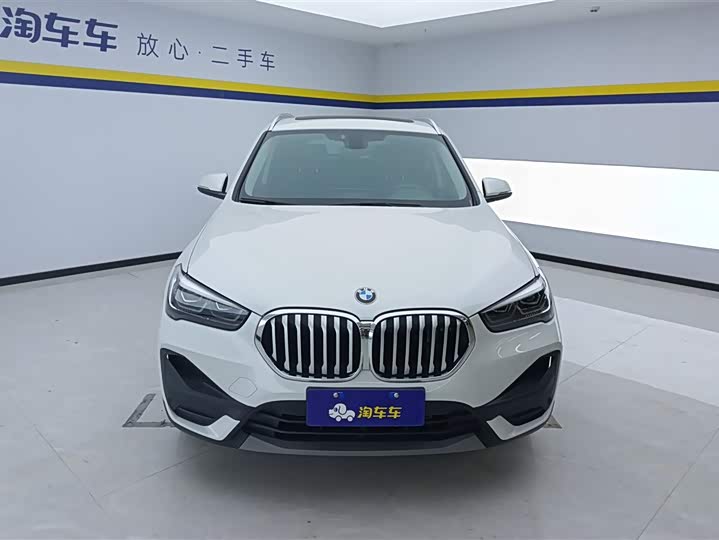 Фото 2 - BMW X1