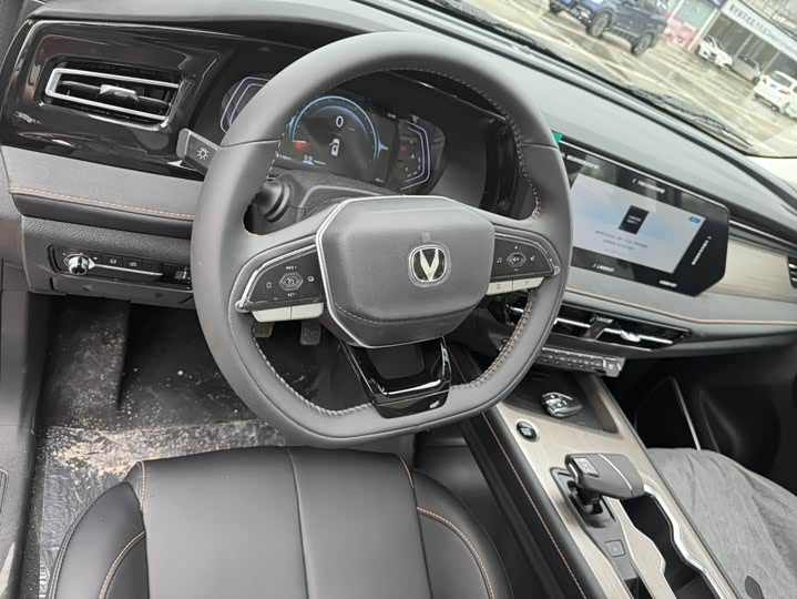 Фото 6 - Changan X7 Plus