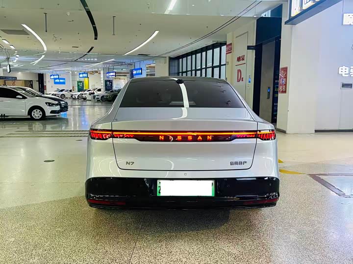 Фото 4 - Nissan N7