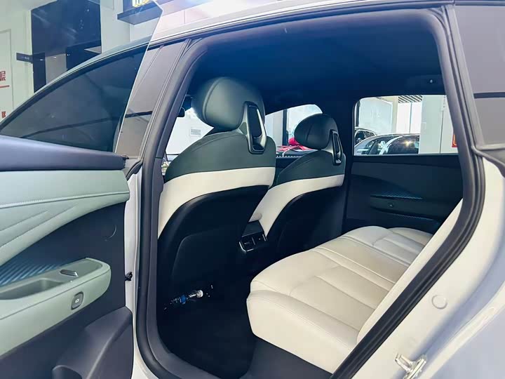 Фото 6 - Nissan N7