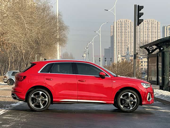 Фото 9 - Audi Q3