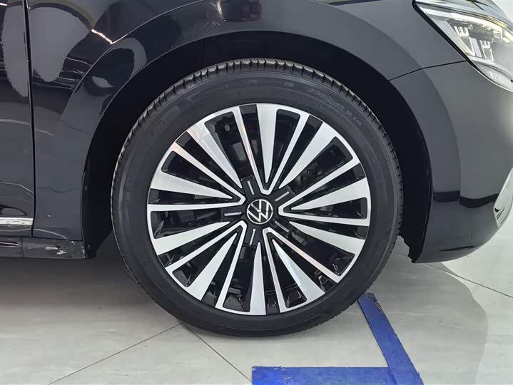 Фото 6 - Volkswagen Passat