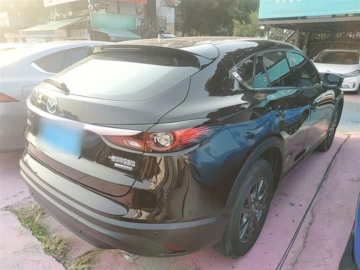 Фото 7 - Mazda CX-4