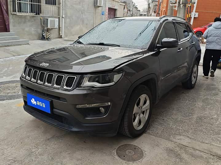 Фото 1 - Jeep Compass