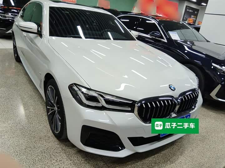 Фото 3 - BMW 5 Series