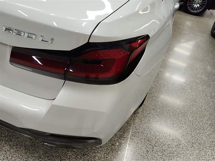 Фото 8 - BMW 5 Series