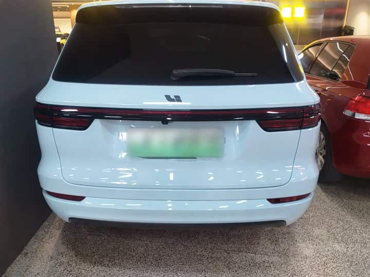 Фото 6 - LiXiang One