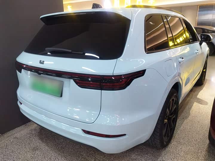 Фото 7 - LiXiang One