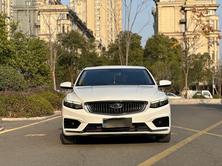 Фото 2 - Geely Preface