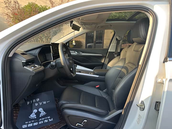 Фото 8 - Geely Preface