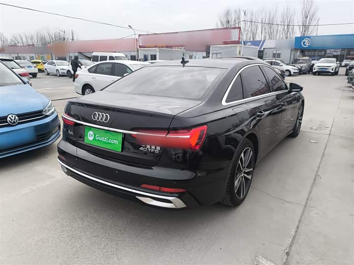 Фото 7 - Audi A6L