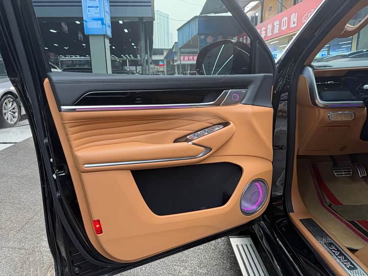 Фото 8 - Tank 500