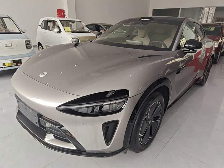 Фото 2 - Xiaomi YU7