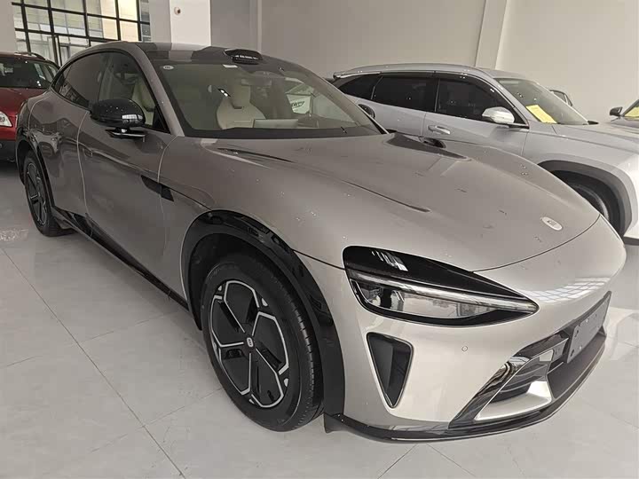 Фото 4 - Xiaomi YU7