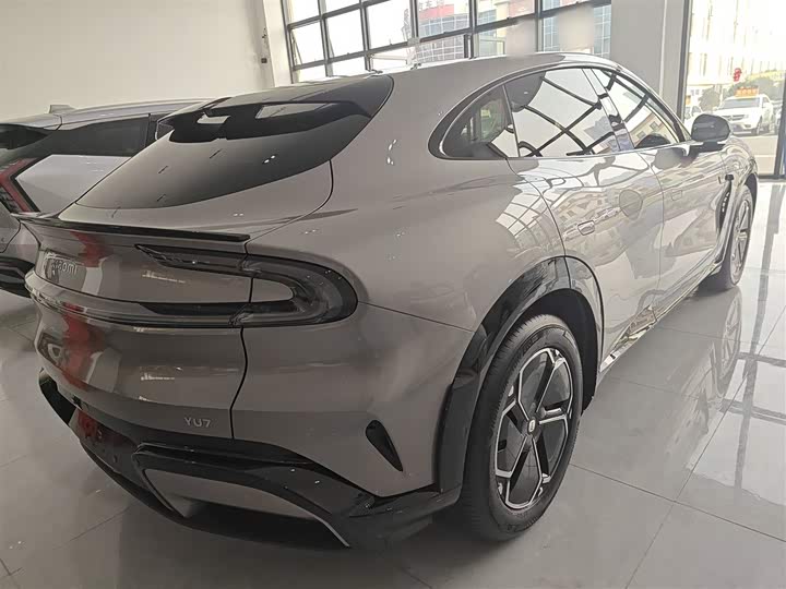 Фото 7 - Xiaomi YU7