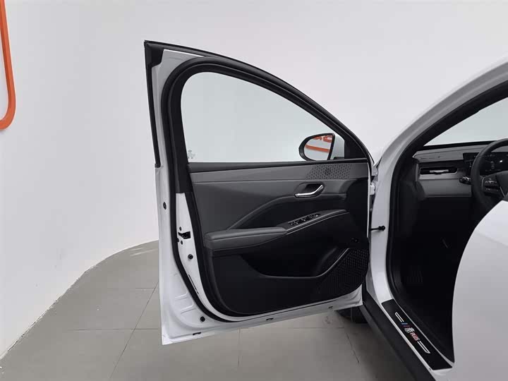 Фото 8 - BYD Qin Plus