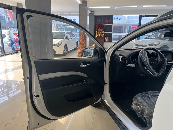 Фото 6 - Kia KX1