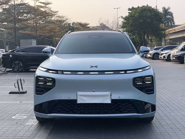 Фото 2 - XPeng G9