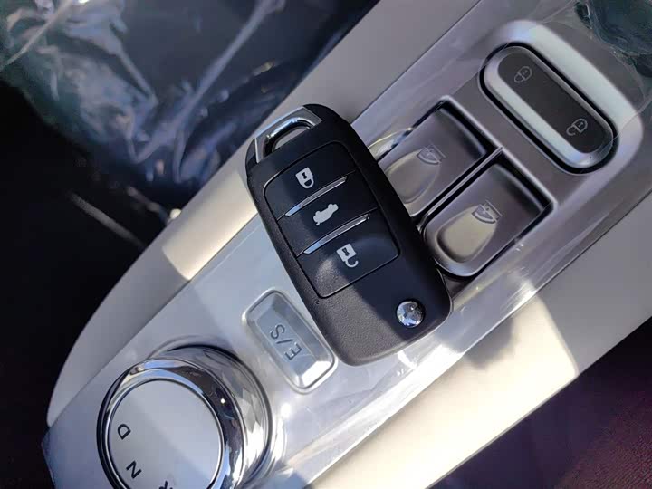 Фото 9 - Changan Qiyuan (Nevo) Lumin