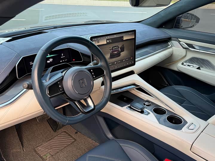 Фото 3 - Zeekr 001