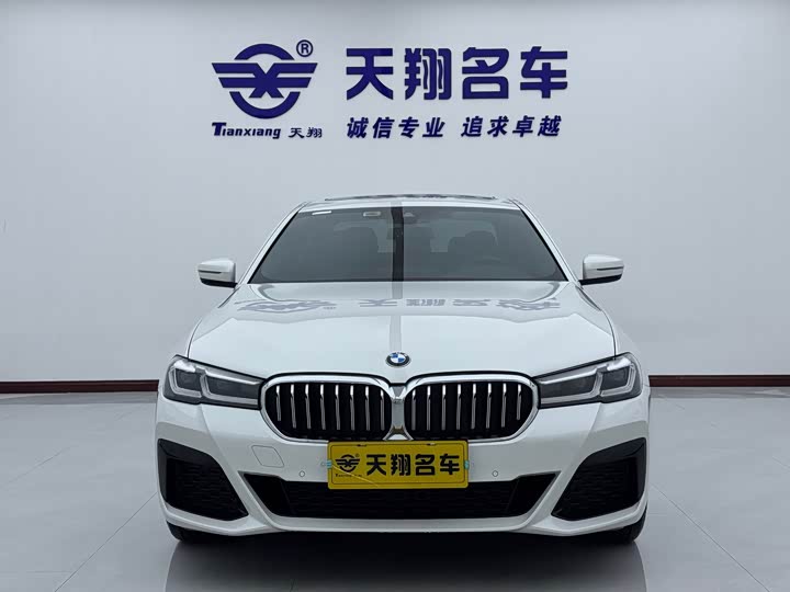 Фото 3 - BMW 5 Series