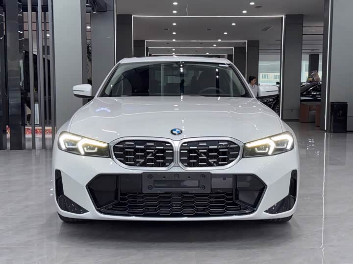 Фото 2 - BMW 3 Series