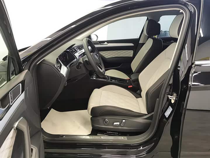 Фото 8 - Volkswagen Magotan