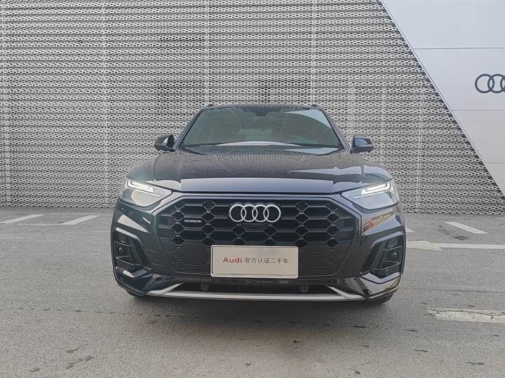 Фото 2 - Audi Q5L