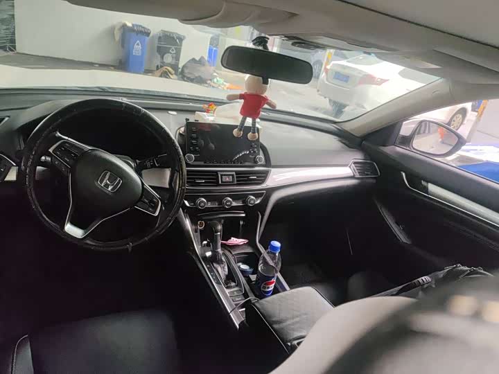 Фото 6 - Honda Inspire