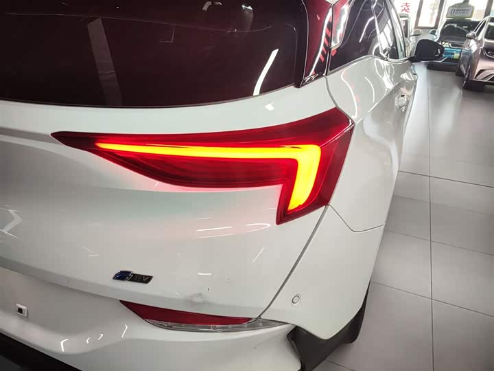 Фото 8 - Buick Velite 6