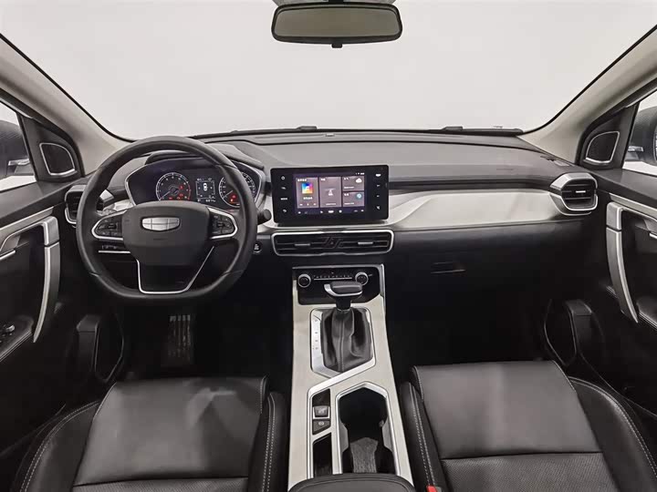 Фото 5 - Geely Coolray