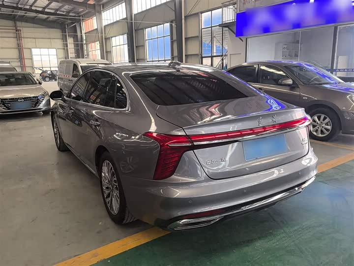 Фото 5 - Hongqi H5