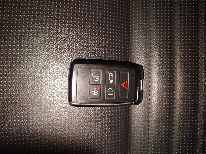 Фото 9 - Land Rover Discovery Sport