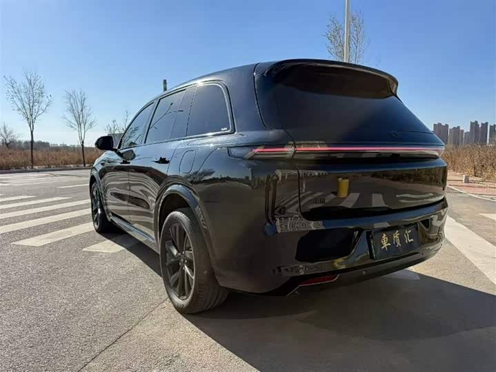 Фото 8 - LiXiang L8