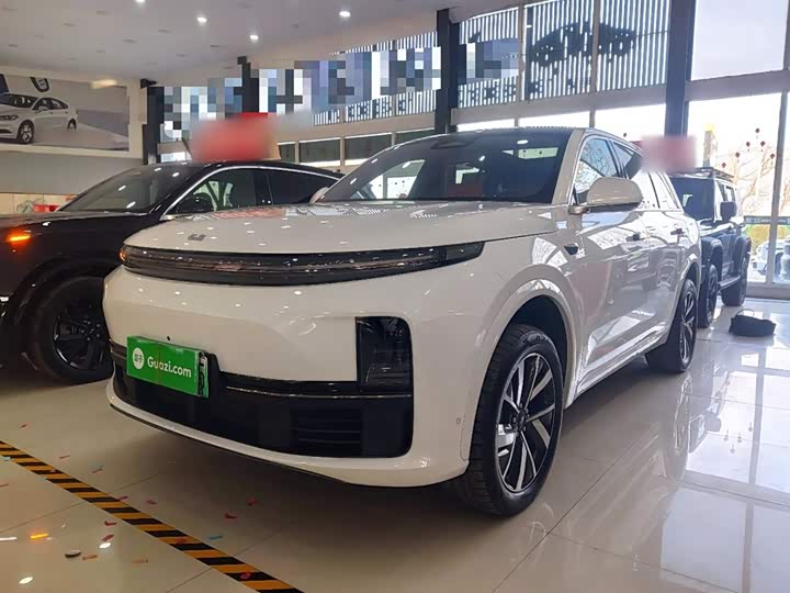 Фото 1 - LiXiang L7