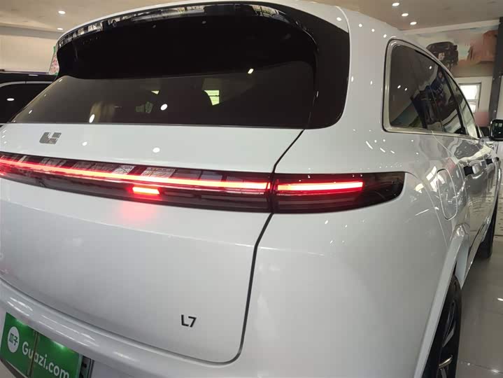 Фото 8 - LiXiang L7