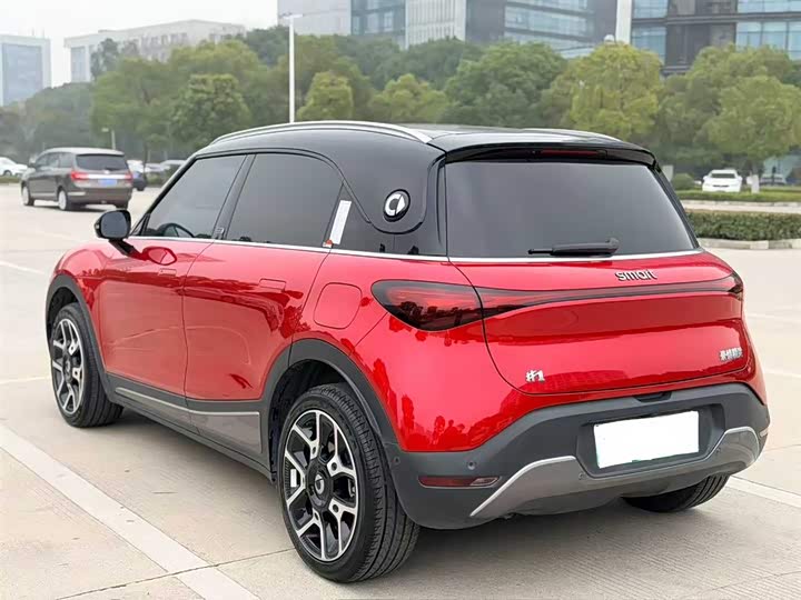 Фото 9 - Smart #1