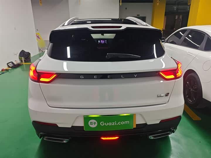 Фото 6 - Geely Emgrand GS