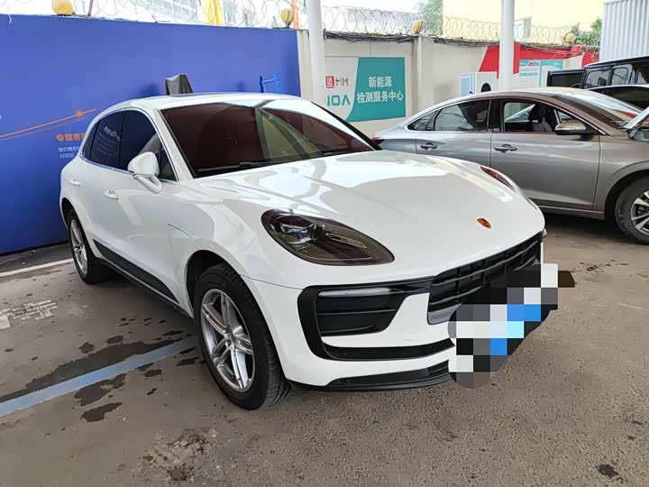Фото 2 - Porsche Macan