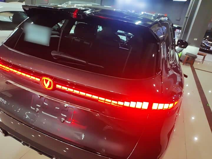 Фото 7 - Changan CS75 Plus