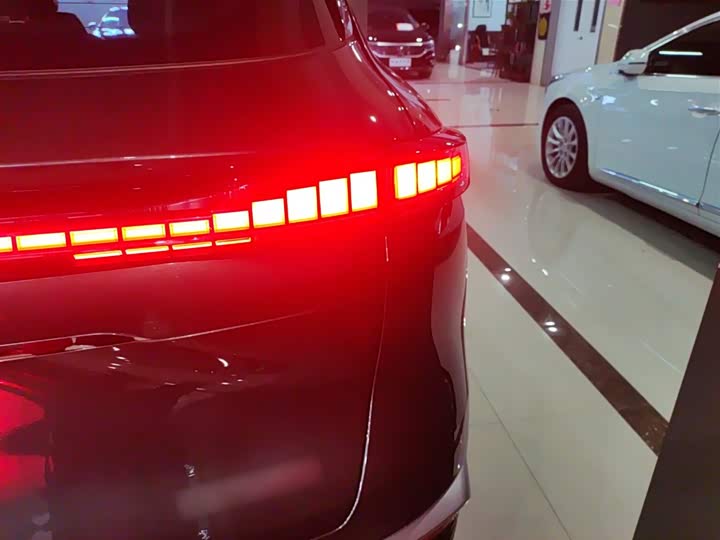 Фото 8 - Changan CS75 Plus