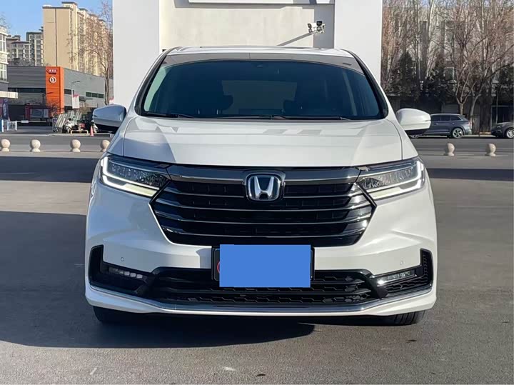 Фото 2 - Honda Odyssey