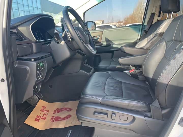 Фото 4 - Honda Odyssey