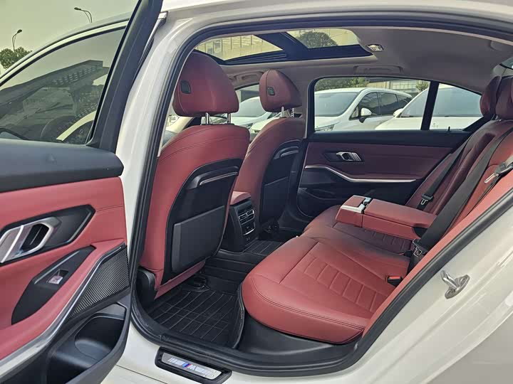 Фото 8 - BMW 3 Series