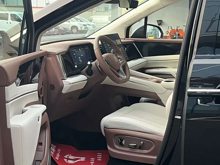 Фото 4 - BYD Xia