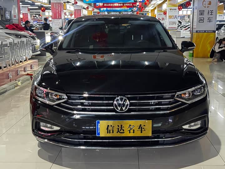 Фото 2 - Volkswagen Magotan