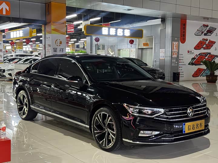 Фото 3 - Volkswagen Magotan