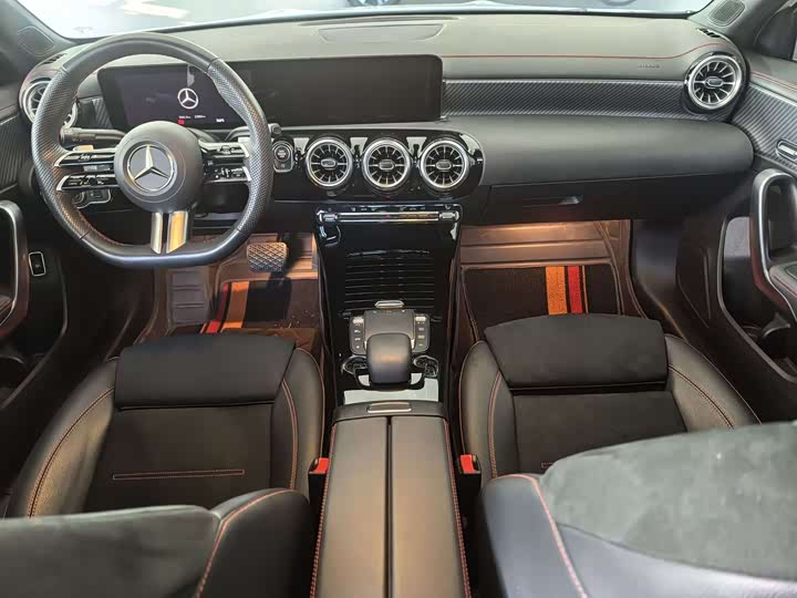 Фото 4 - Mercedes-Benz A-Class