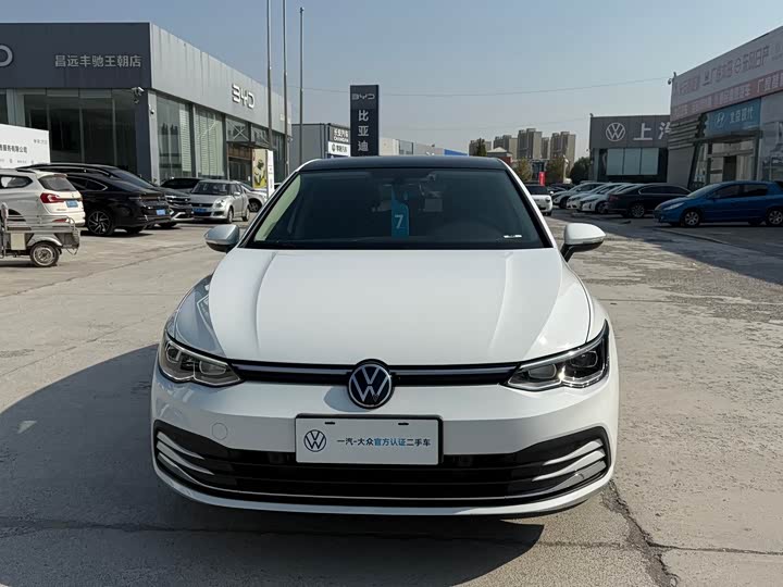 Фото 2 - Volkswagen Golf
