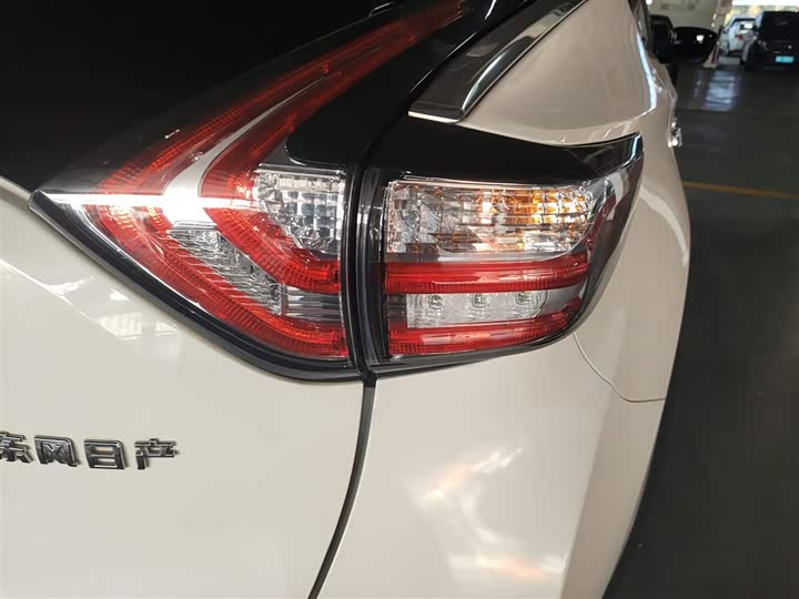 Фото 8 - Nissan Murano